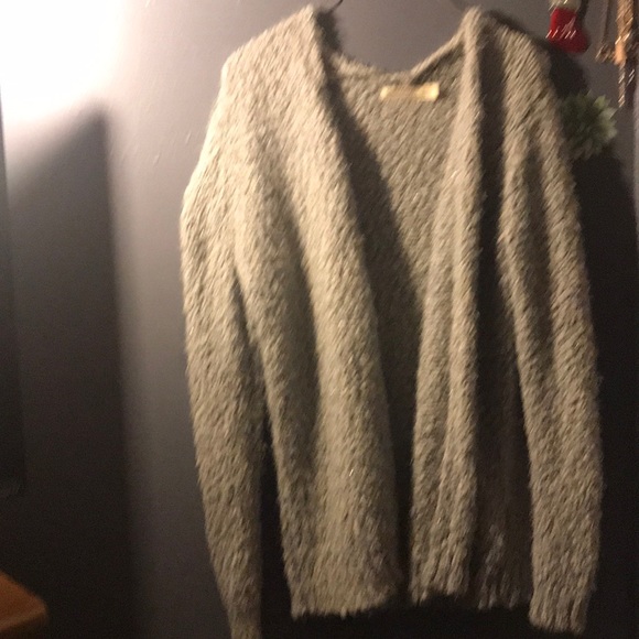 Sweater - Picture 4 of 5